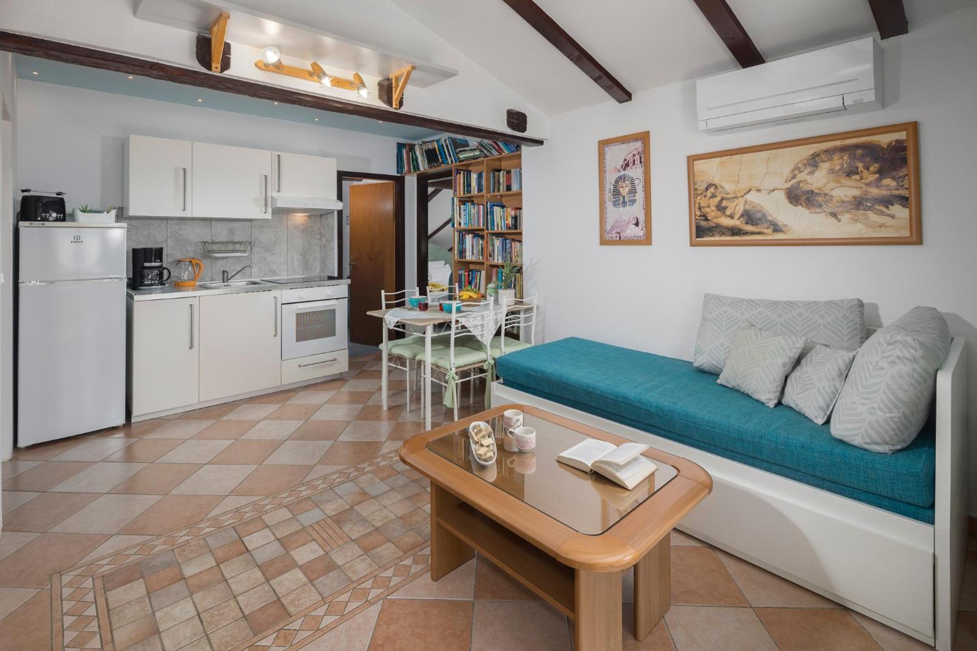 Villa Tina Porec Exterior photo