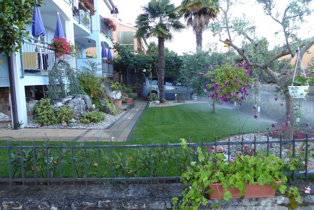 Villa Tina Porec Exterior photo