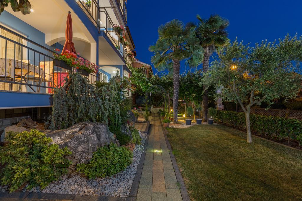 Villa Tina Porec Exterior photo