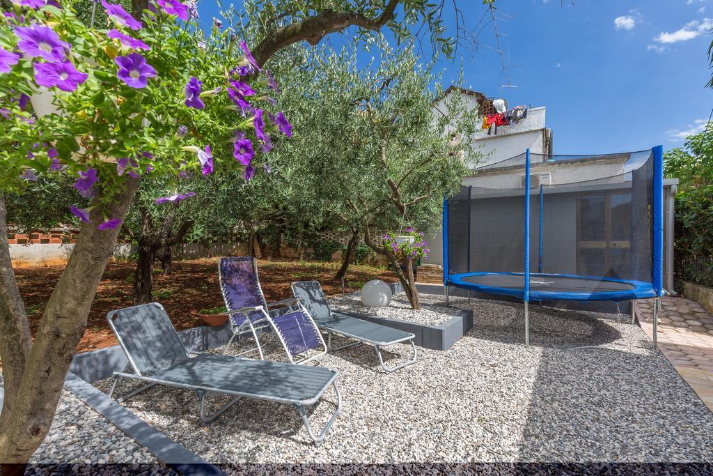 Villa Tina Porec Exterior photo